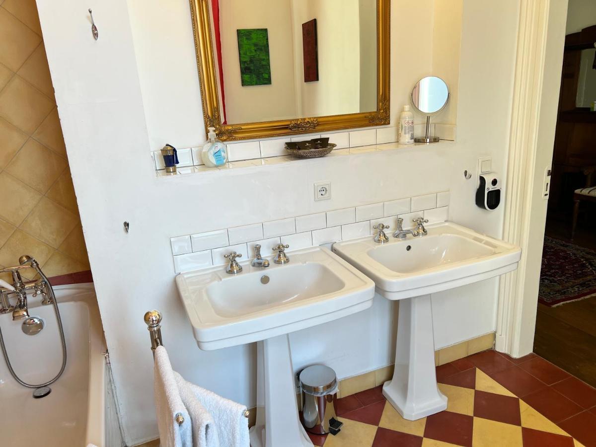 Waegner's Heim Apartment